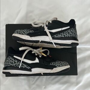 Kids Jordan Legacy 312 Low | Size 11 C